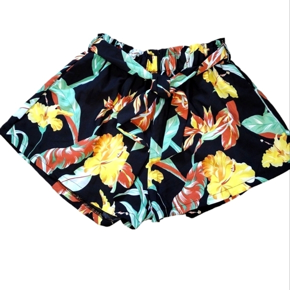 Love Angelus Tropical Shorts - Picture 1 of 6
